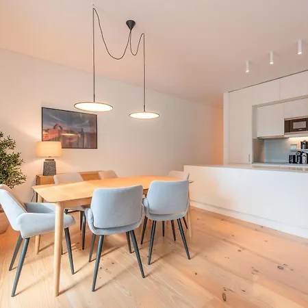 Guestready - Spacious 2 Bedroom Apt Near The River * Lisbon